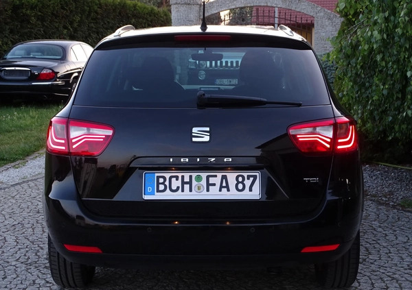 Seat Ibiza cena 29500 przebieg: 229600, rok produkcji 2016 z Mikołajki małe 704